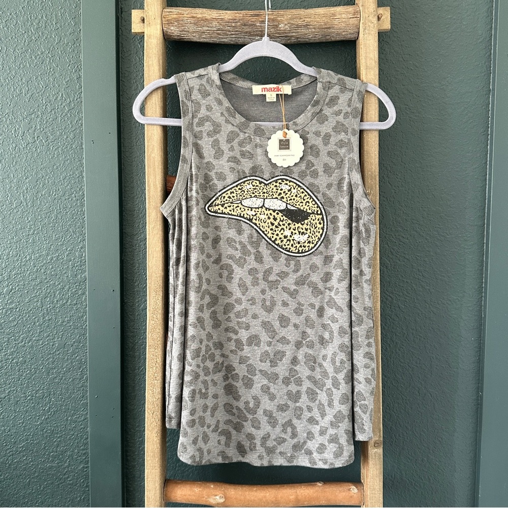 NWT MAZiK Gray Leopard Print Tank Top with Lip Patch